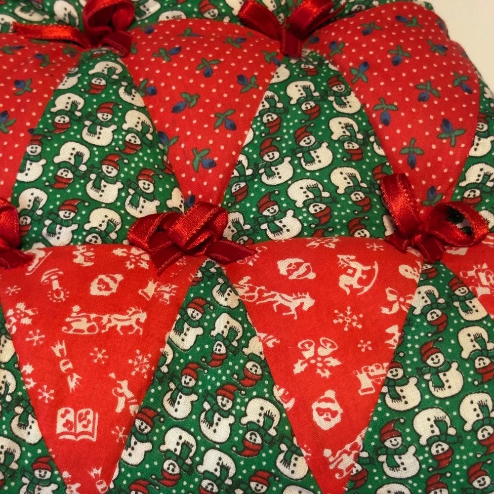 Handmade Quilted Christmas Tree Pillow Red Green Snowman Patchwork Wall Hanging‎